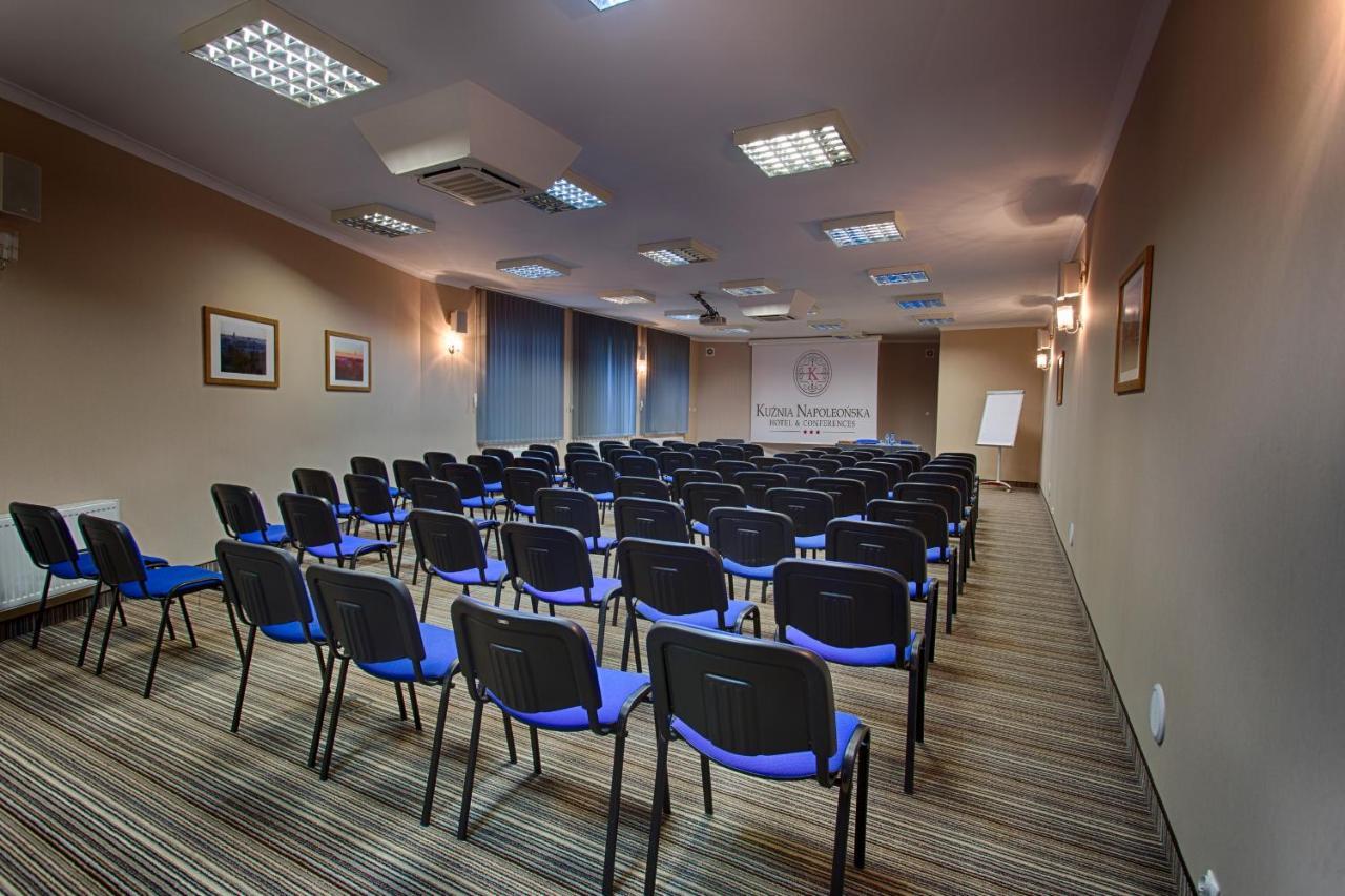 Teresin Hotel Kuznia Napoleonska מראה חיצוני תמונה