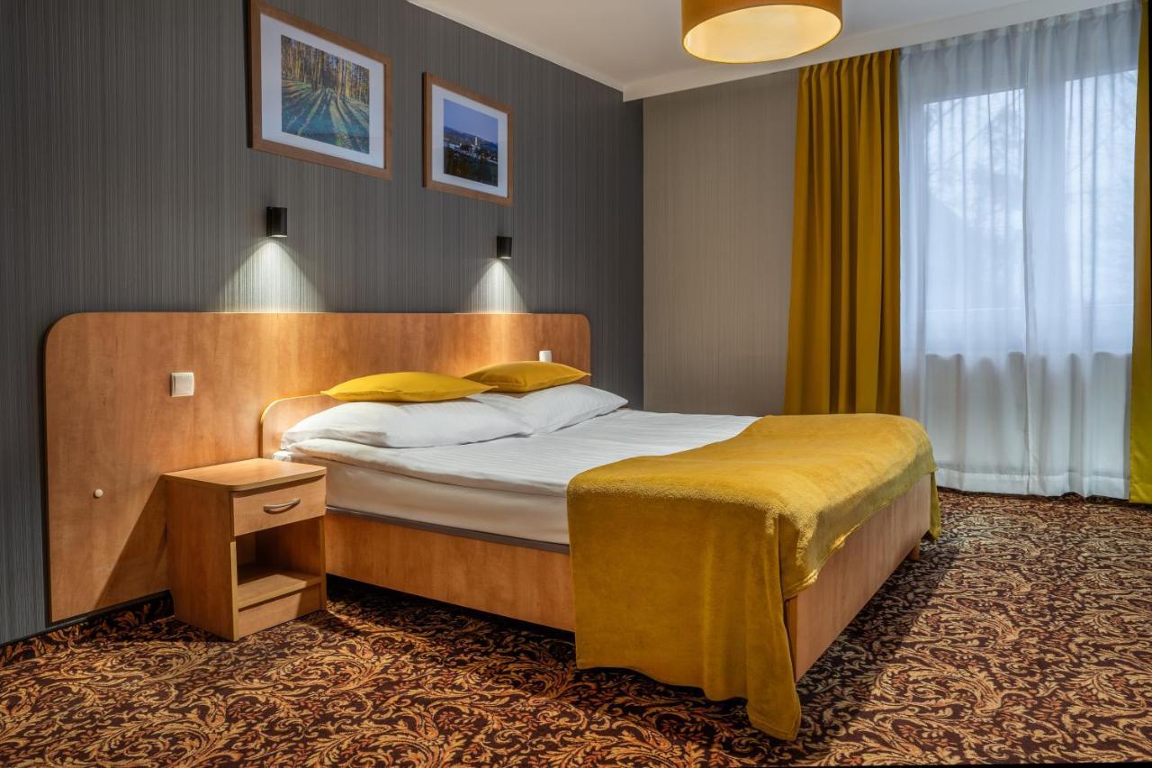Teresin Hotel Kuznia Napoleonska מראה חיצוני תמונה