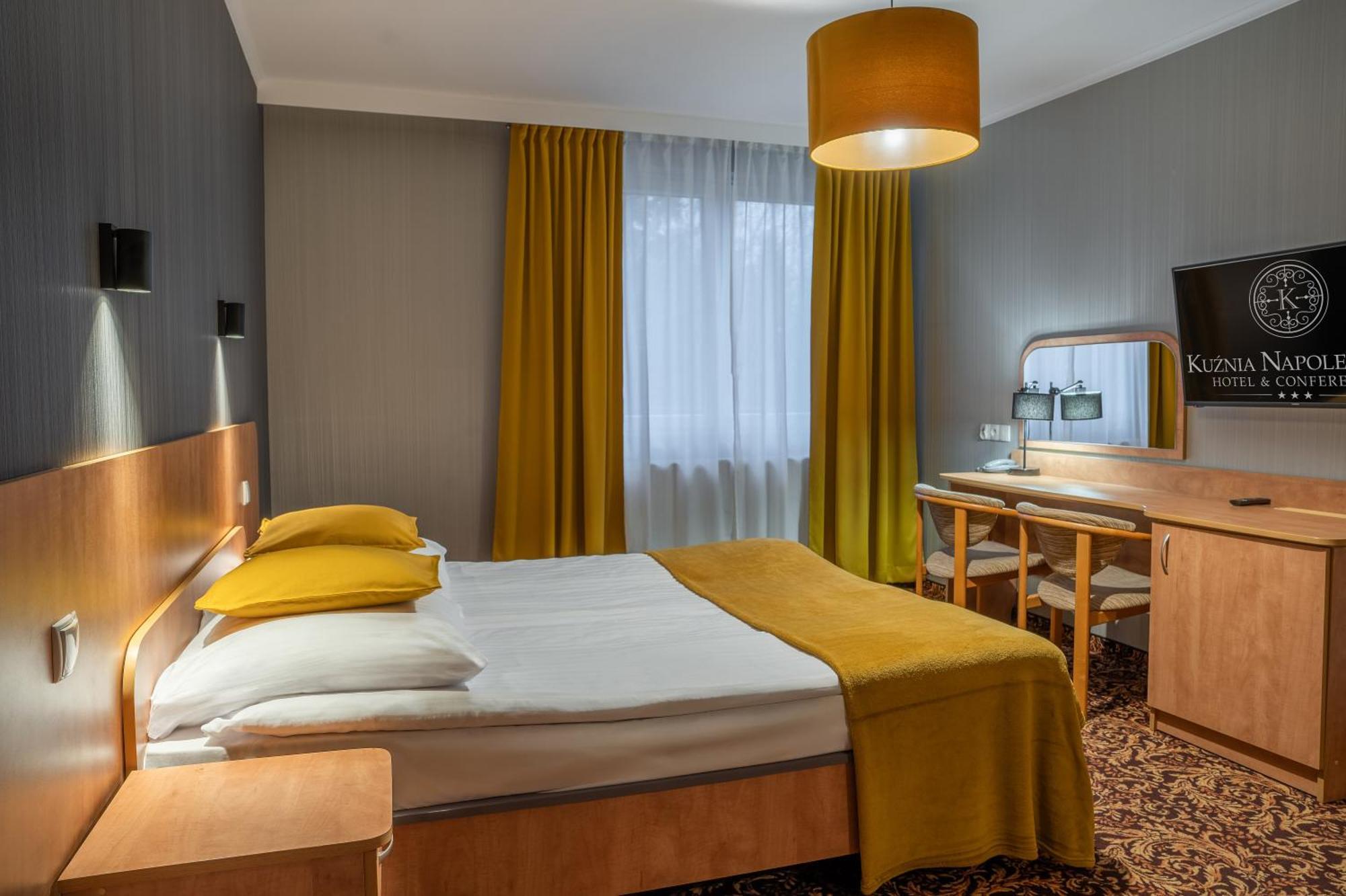 Teresin Hotel Kuznia Napoleonska מראה חיצוני תמונה