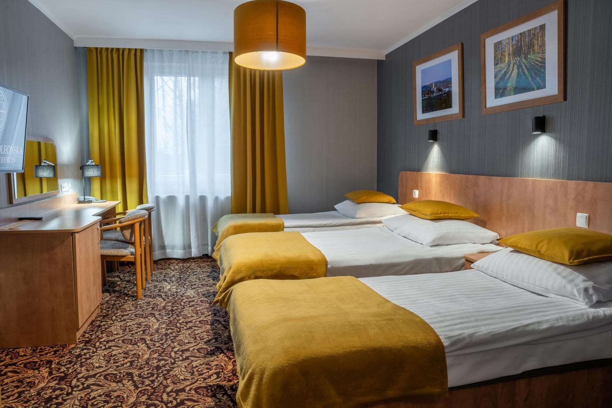 Teresin Hotel Kuznia Napoleonska מראה חיצוני תמונה